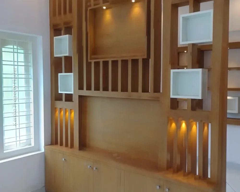 3 BHK House-2000 sqft For sale in Kuttanellur, Thrissur - Photo 4