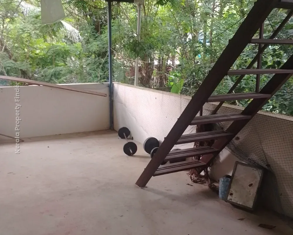 4 BHK HOUSE FOR SALE IN MULAYAM, THRISSUR - Photo 7