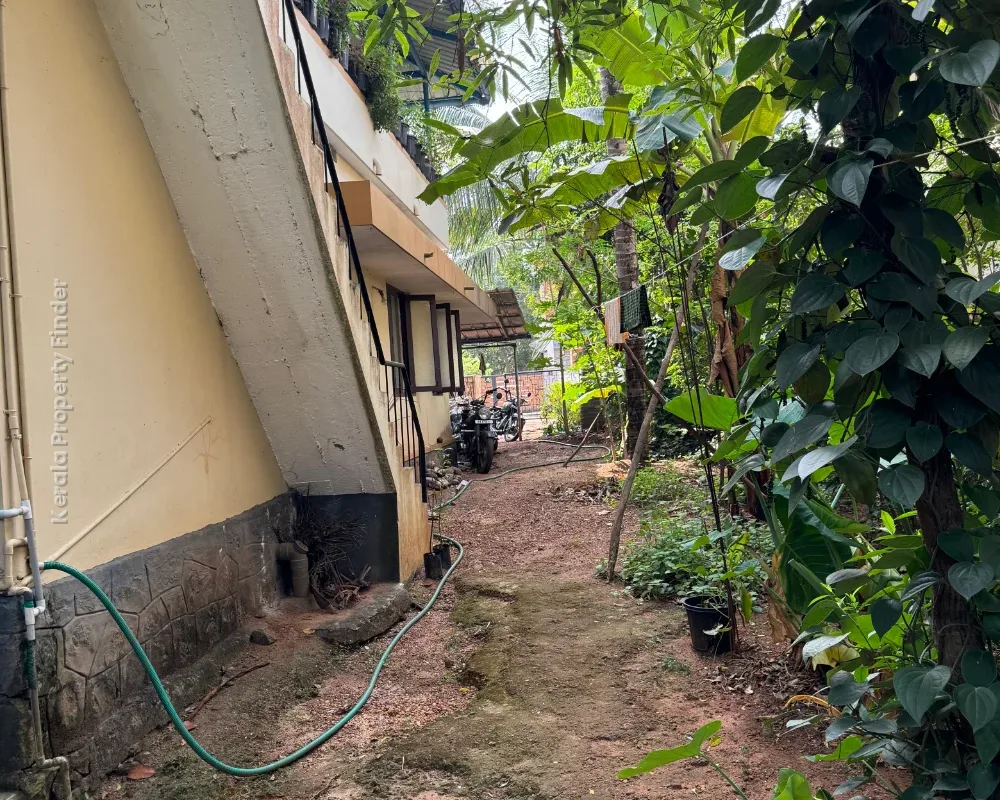 Residential Land With old House for sale in Koorkenchery, Thrissur - Photo 4