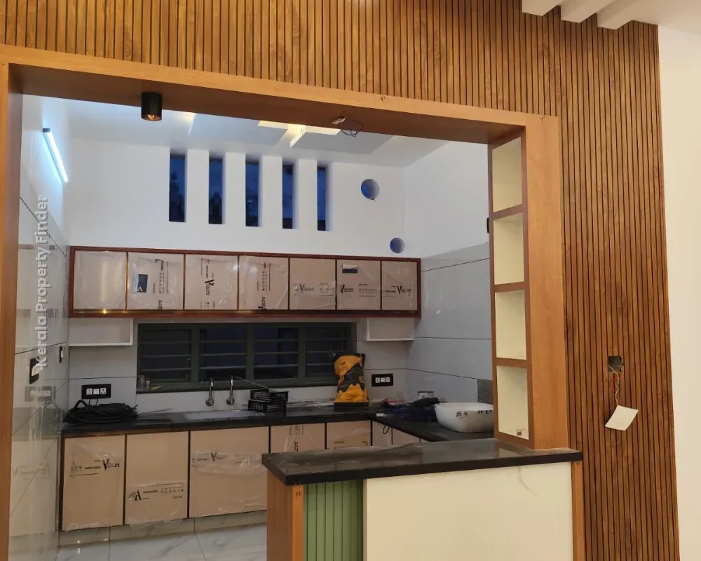 Beautiful House for Sale in Mannuthy, Thrissur - Photo 3
