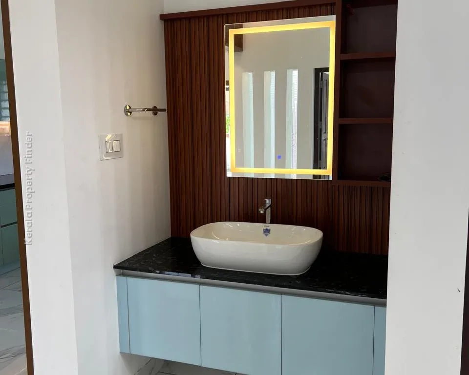Brand New 4 BHK House For Sale in Kolazhy, Thrissur - Photo 8