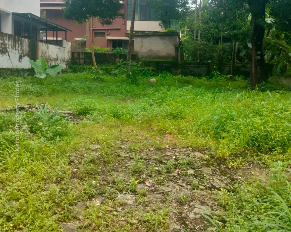 10-Cent Residential Plot for Sale Near Kerala Varma College, Thrissur - Residential in Thrissur City, Thrissur - photo 3