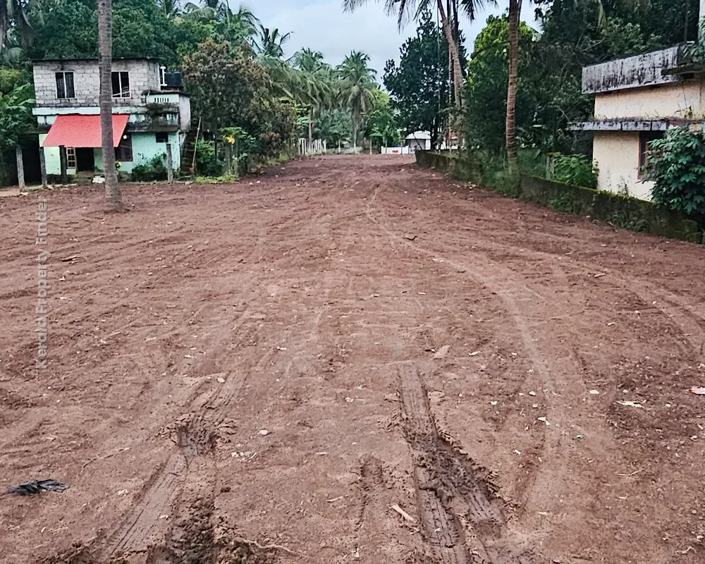 Land for sale near Thrissur - Kunnamkulam highway mundur) suitable for Commercial purpose. - Photo 3