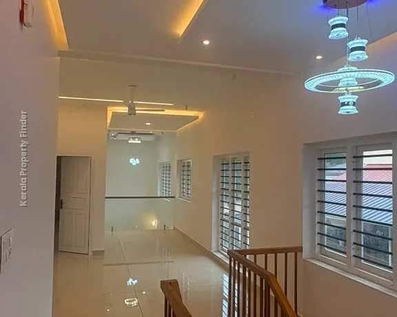 Premium 4 BHK Home for Sale in Cheroor, Thrissur - Photo 8
