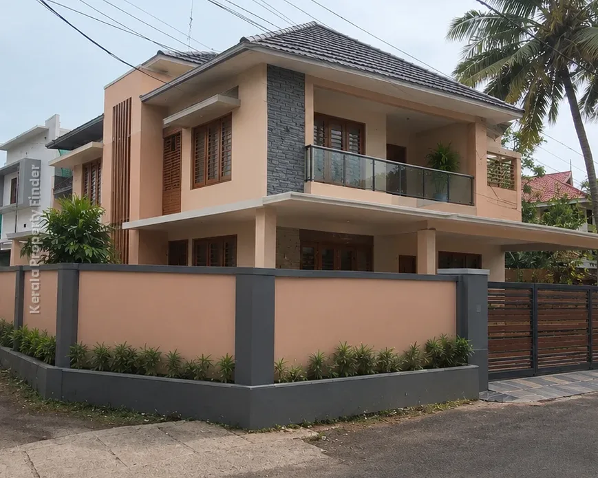 3 BHK House for Sale Near Thiruvambady Temple, Shornur Road, Thrissur - Residential in Thiruvambady TSR, Thrissur
