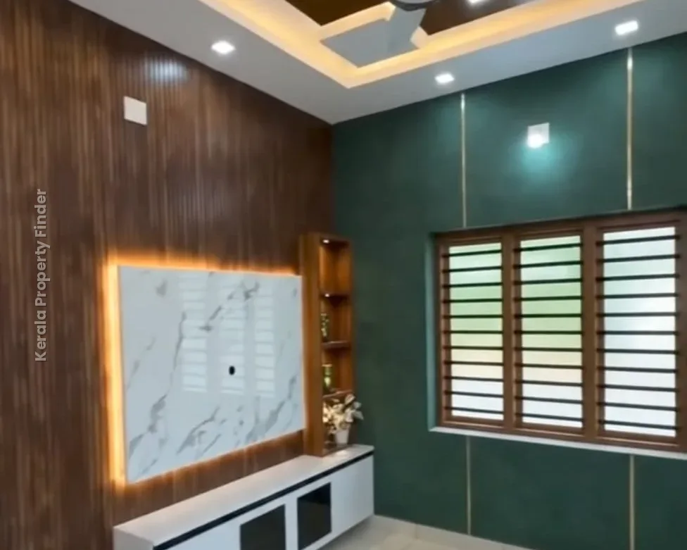 5 BHK House For sale in Mulayam Centre, Thrissur - Photo 2