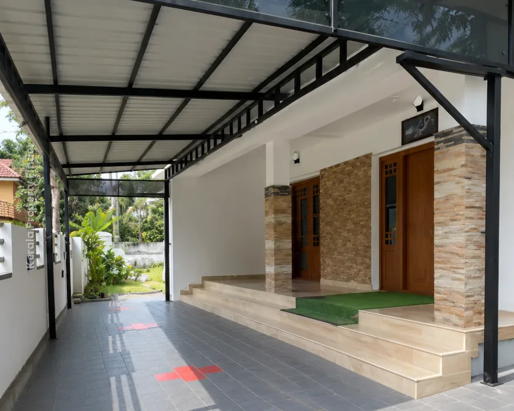 5 BHK House for Sale in Chembukkav, Thrissur - Photo 2
