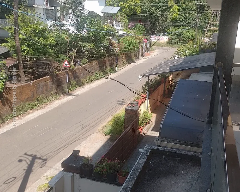 Premium 4 BHK New House for Sale in Kuttoor, Thrissur - Photo 5