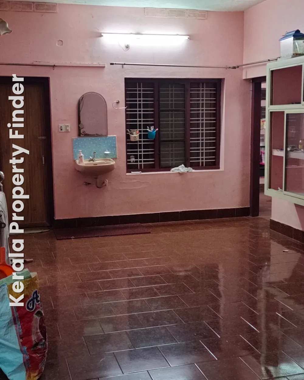 3bhk and 17cents of land for sale - Photo 2