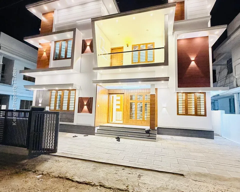 4 BHK newly built House for Sale in Mannuthy, Thrissur - Residential in Mannuthy, Thrissur