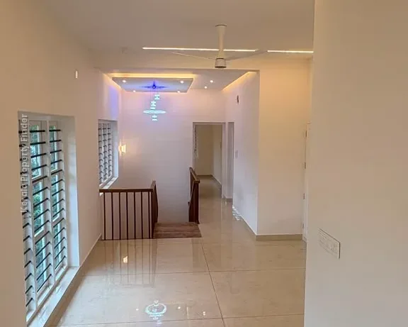 Premium 4 BHK Home for Sale in Cheroor, Thrissur - Photo 6
