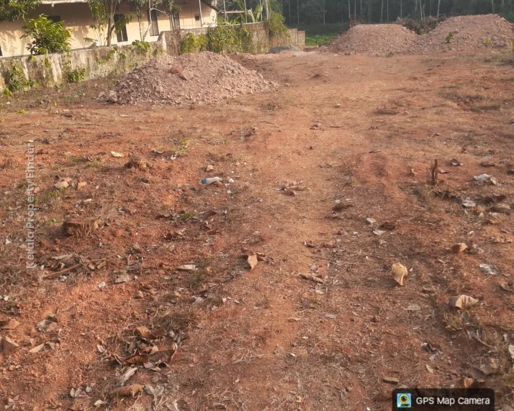 9 cent Plot near Pallikkara Ernakulam - Residential in Pazhamthottam, Ernakulam