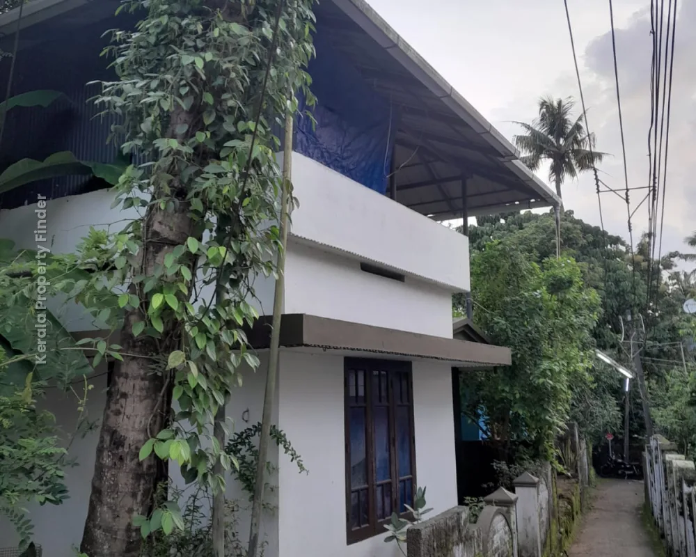 2 BHK Independent House for Urgent Sale in Aluva - Residential in Aluva, Ernakulam - photo 5