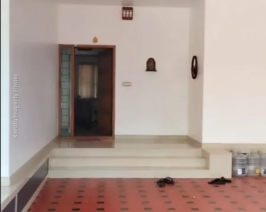 4 BHK house-4000sqft for sale in patturaikkal, Thrissur - Photo 2