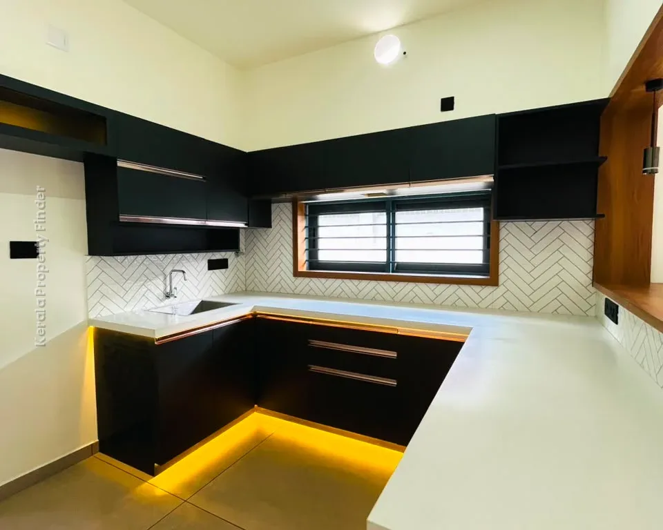 4 BHK House for Sale  Kolazhy, Thrissur - Photo 3