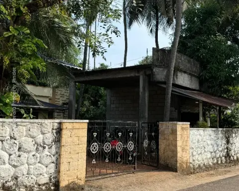 Residential Land With old House for sale in Koorkenchery, Thrissur - Residential for Sale in Koorkkenchery, Thrissur